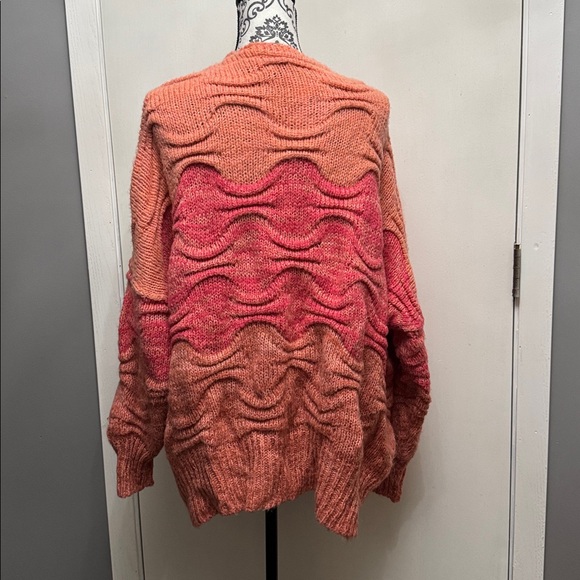 Sweater - Picture 3 of 5